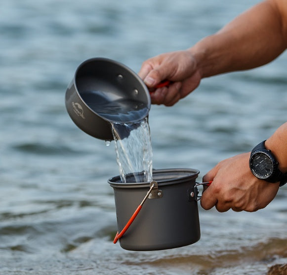 Four-in-one Combination Cookware And Tableware Picnic