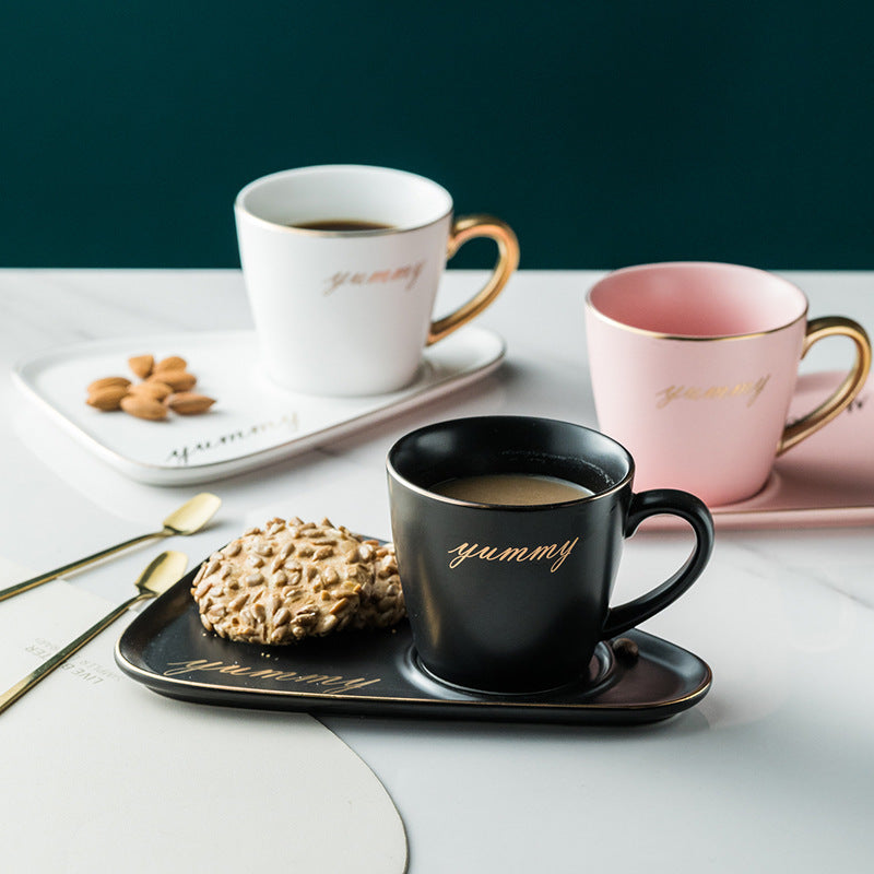 Ceramic tableware tray