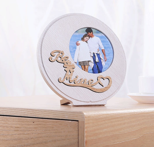 Round wooden photo frame