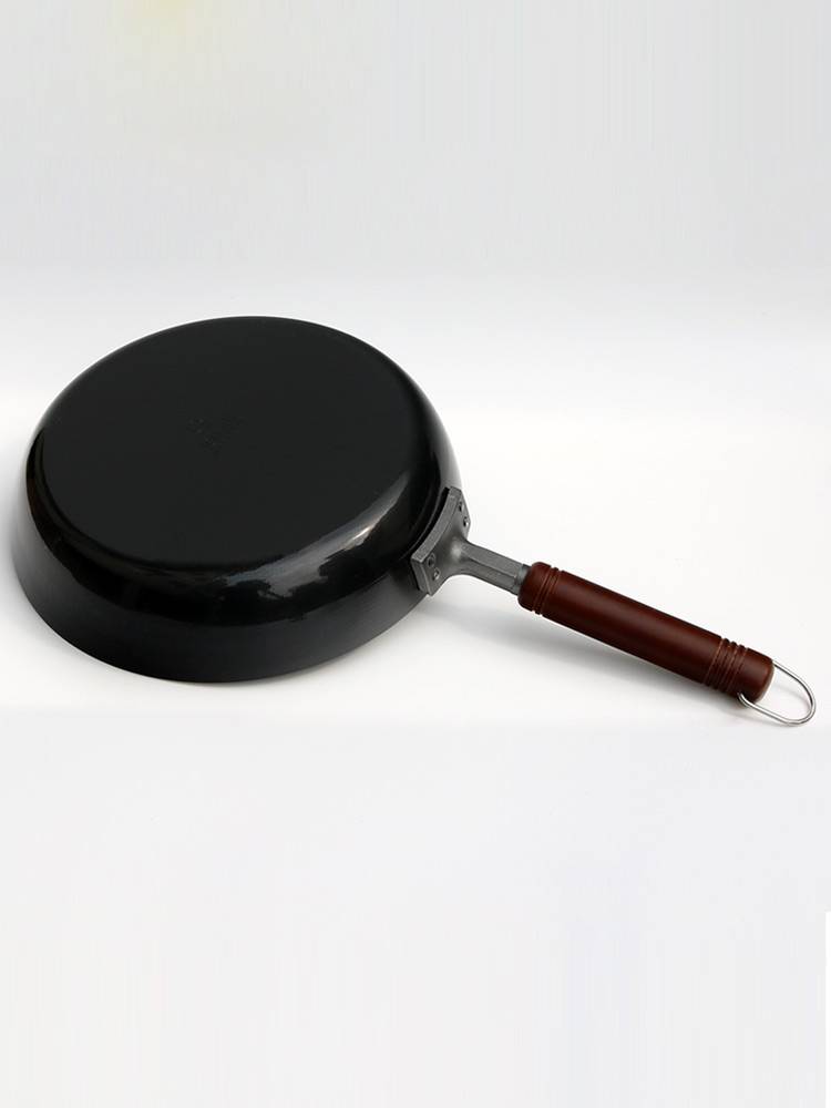 Non-stick pan