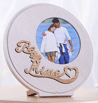 Round wooden photo frame