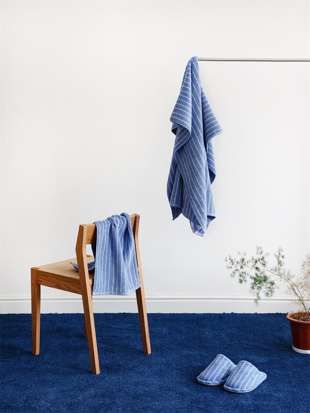 Pure Cotton Simple Striped Towel Two-color Bathroom Absorbent