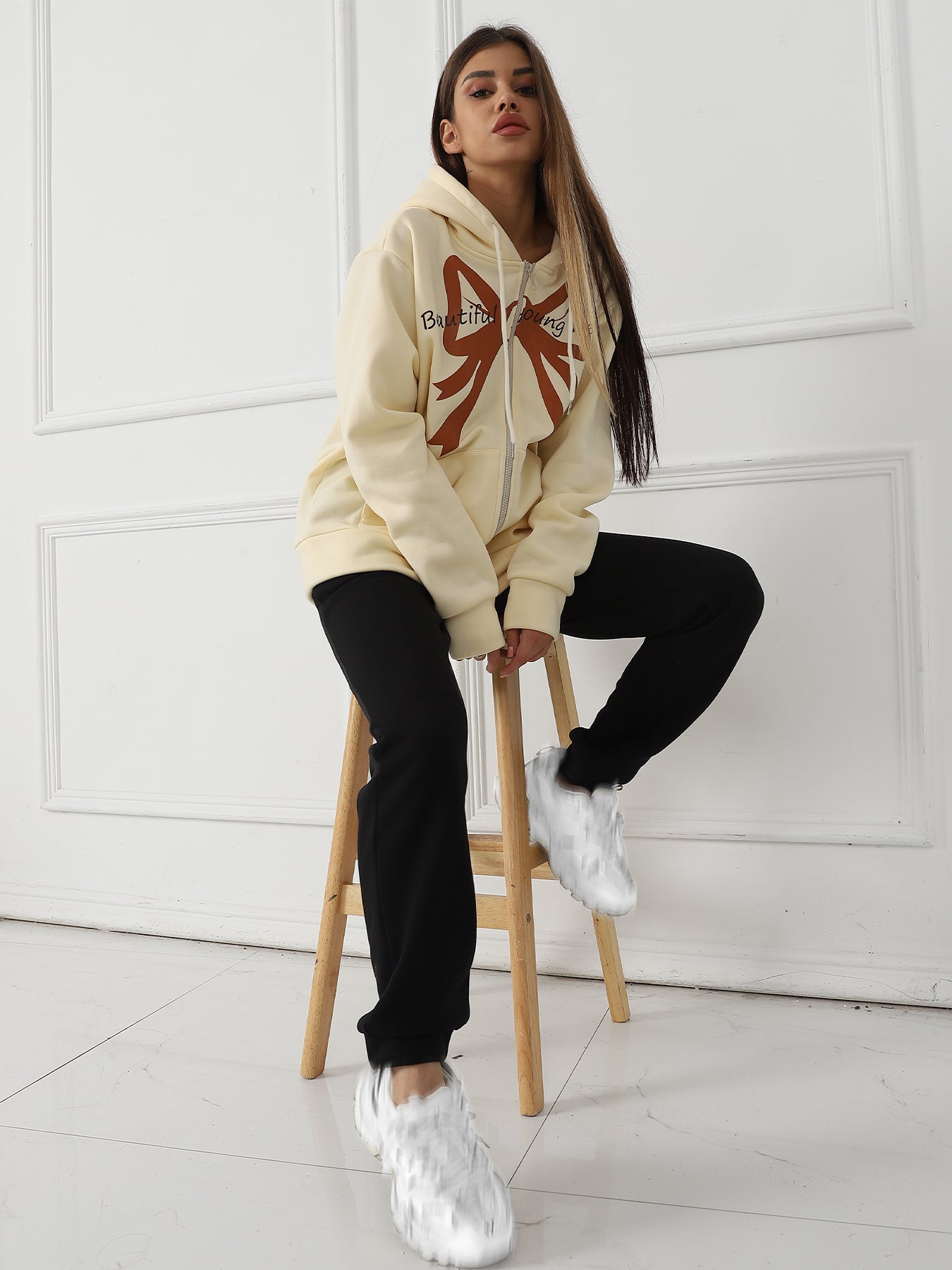 Women's Long Sleeved Sweatshirt Hoodie