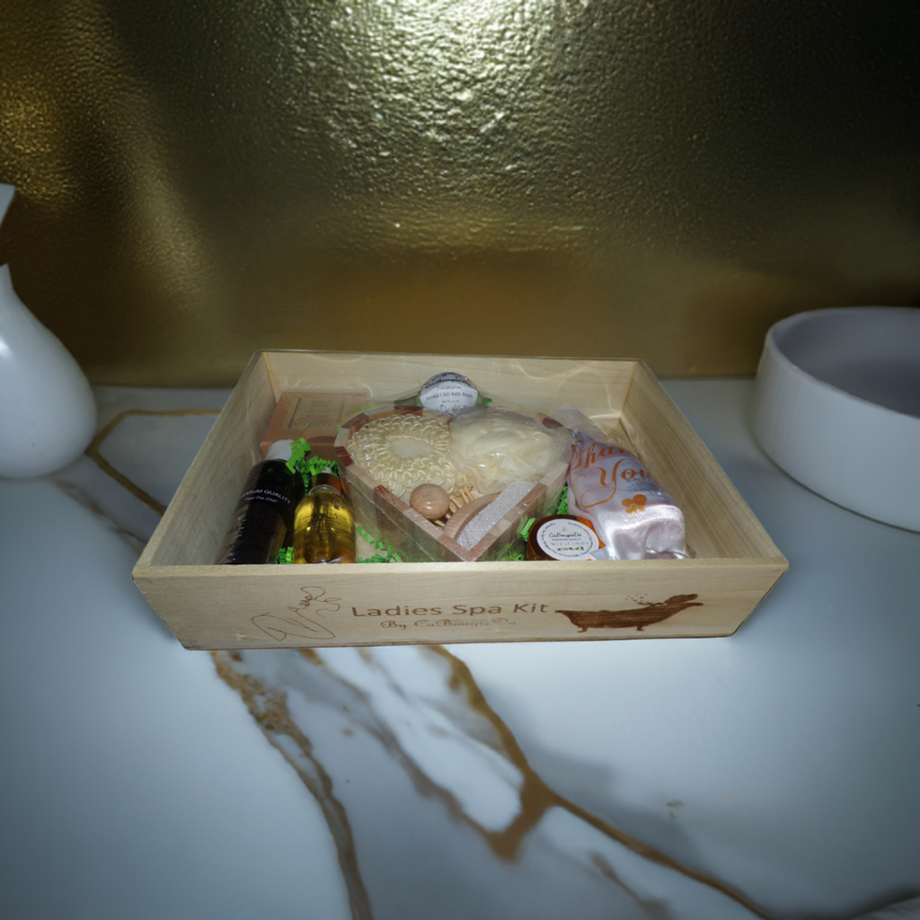 Women's Eucalyptus Infused Spa Kit (13 Products)