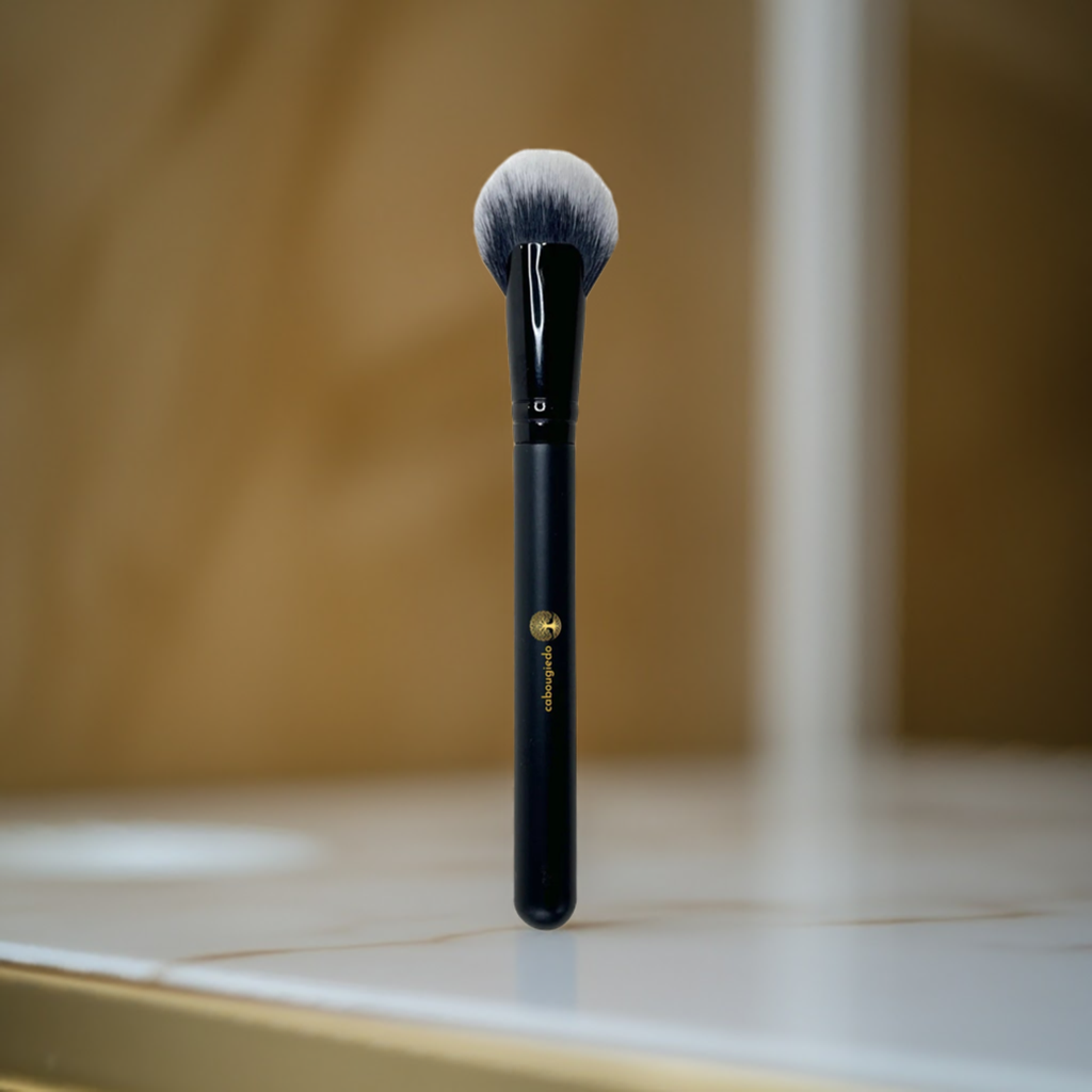 Cheek Fan Brush