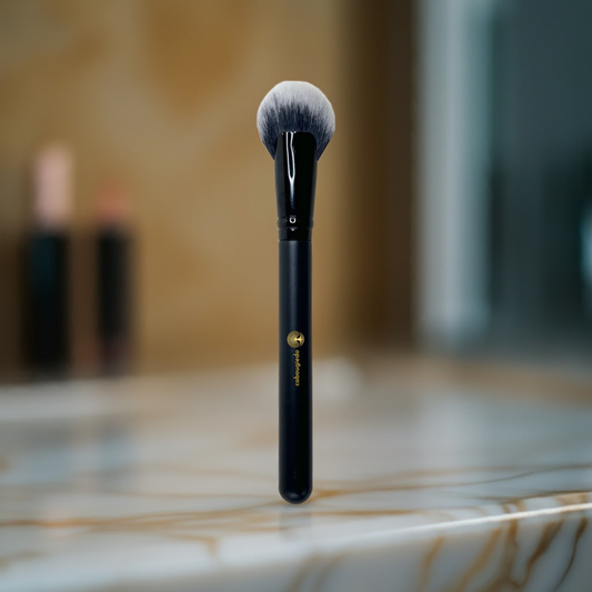 Cheek Fan Brush