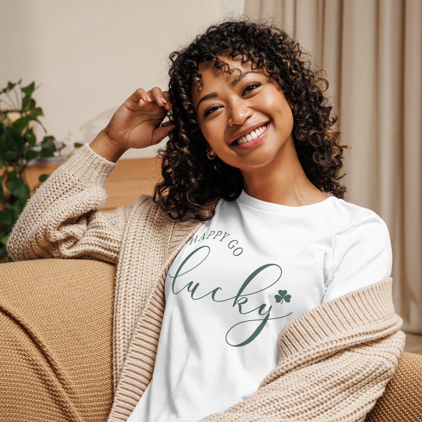 Women's Relaxed T-Shirt - St Patty's Day Happy Go Lucky